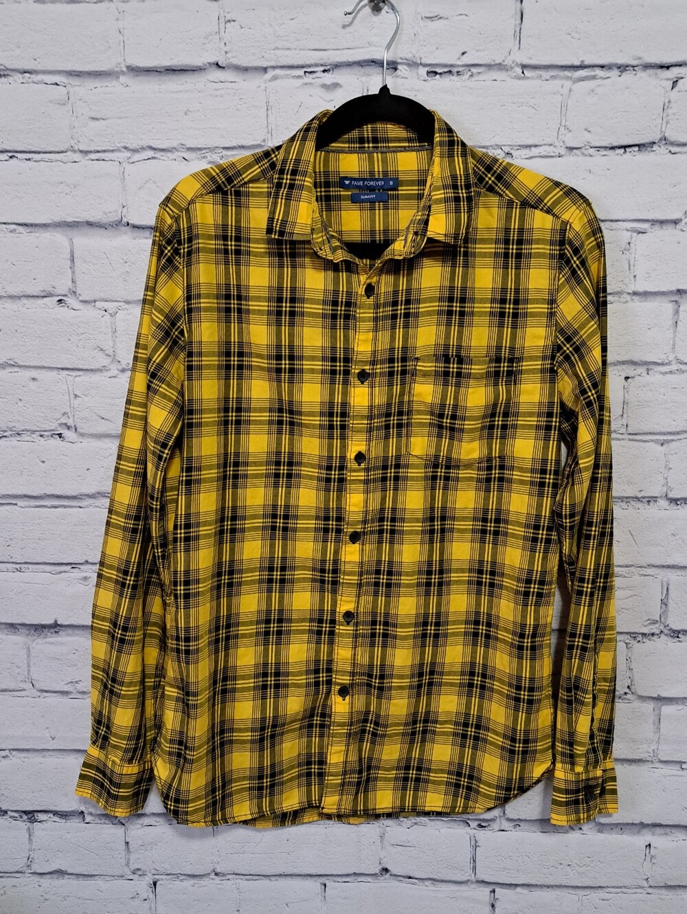 Fame Forever Yellow and Black Plaid Button-Down Shirt Small